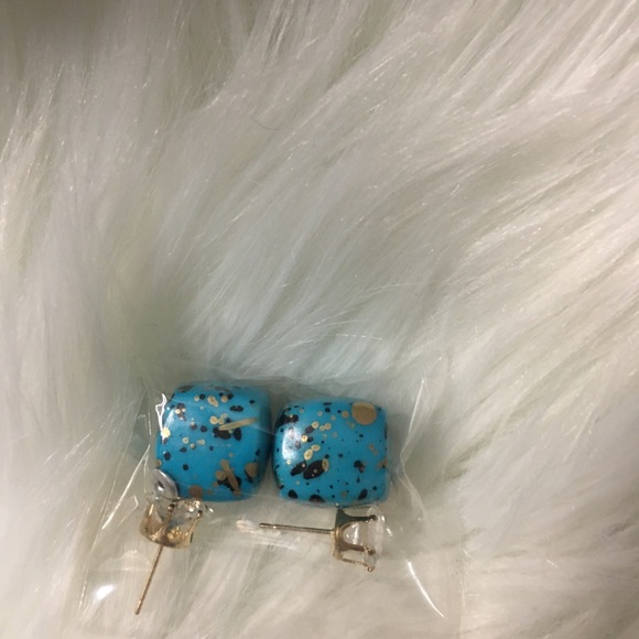 ⭐️✨Host Pick✨Aqua/Gold Square ear jacket earrings - Picture 3 of 4